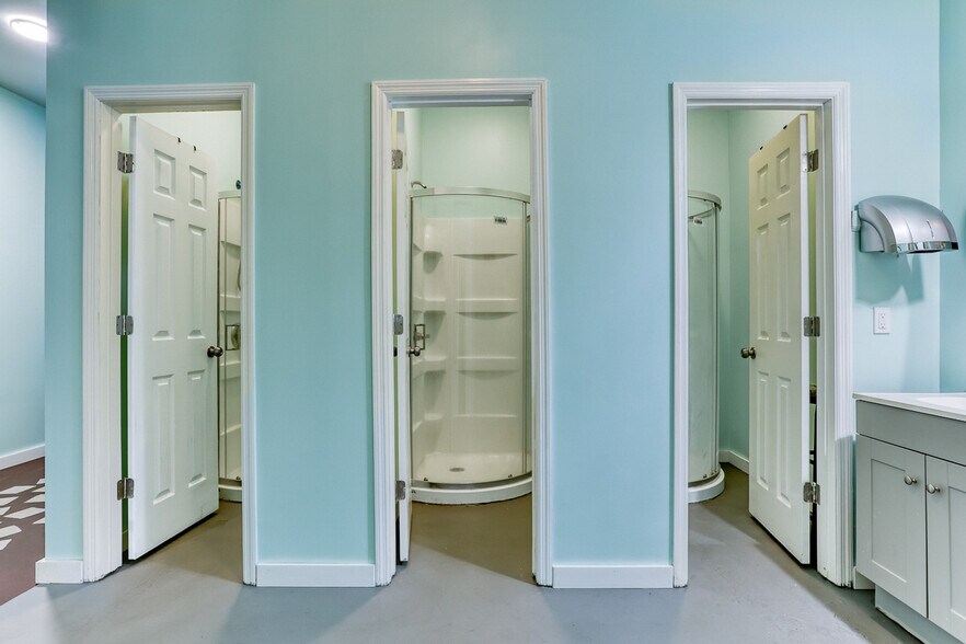 More Photos Of 55 Main St, Garden City Office Residential For Sale