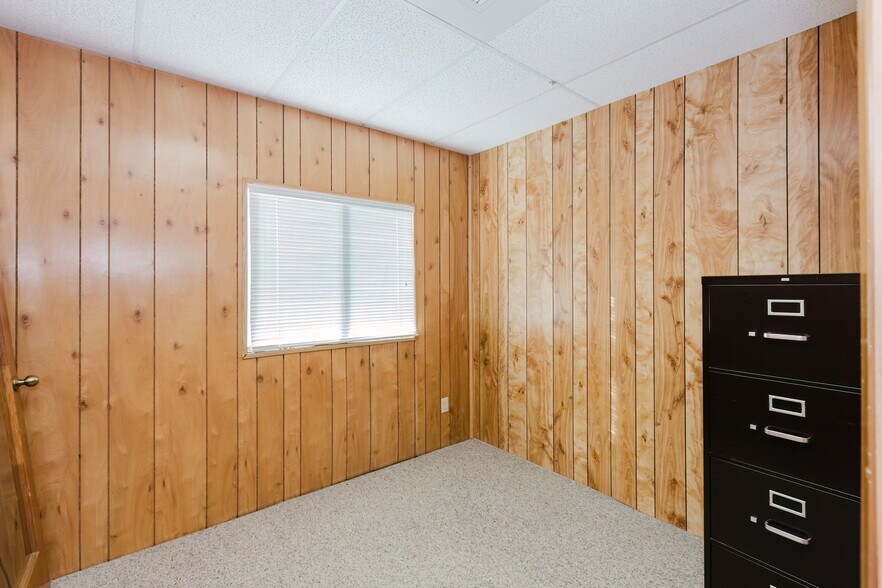 More Photos Of 4938 SW Lake Flora Rd, Port Orchard Office For Lease