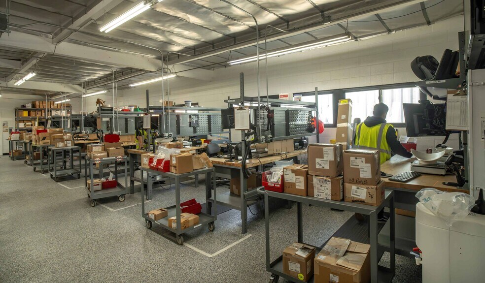 More Photos Of 2180 Temple Ave, Long Beach Warehouse For Lease