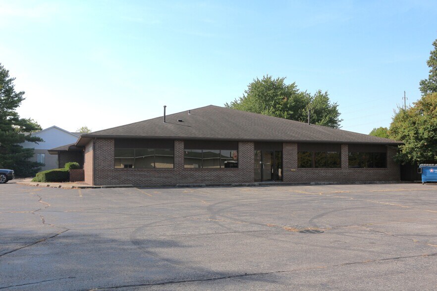 More Photos Of 801 S Durkin Dr, Springfield Office For Sale