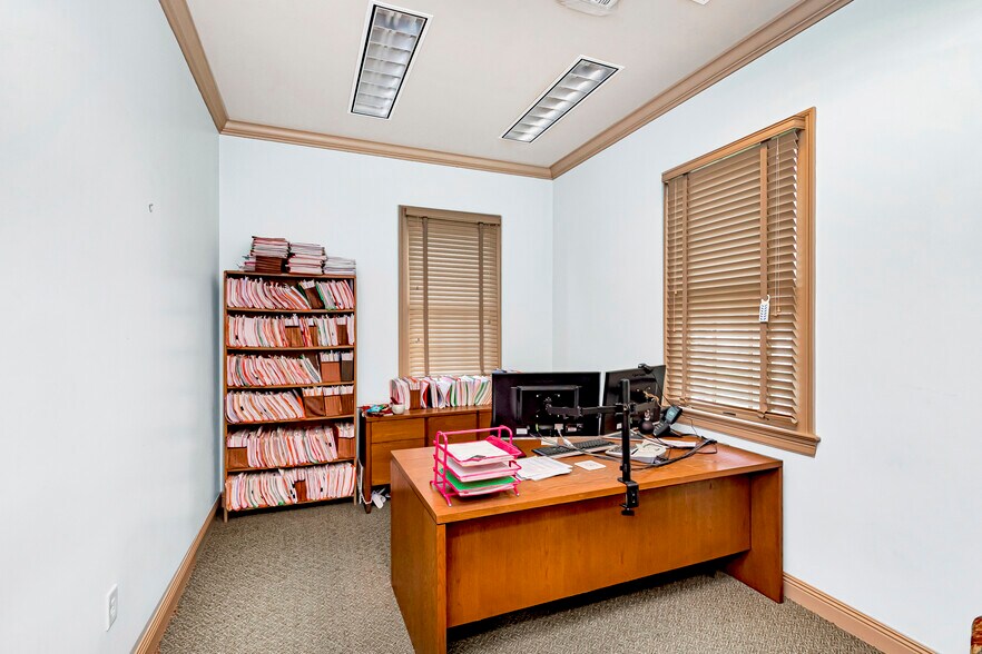 More Photos Of 5139 Bluebonnet Blvd, Baton Rouge Office For Lease