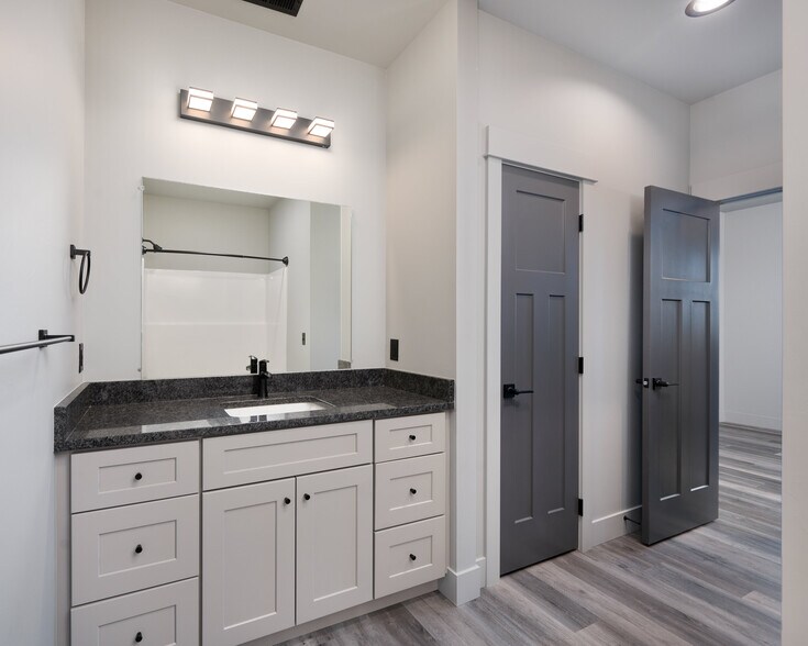 More Photos Of 203 Fletching Way, Belgrade Flex For Sale