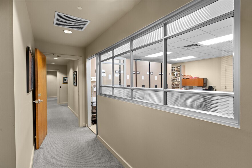 More Photos Of 1102 Laurel Ln, San Luis Obispo Office For Sale