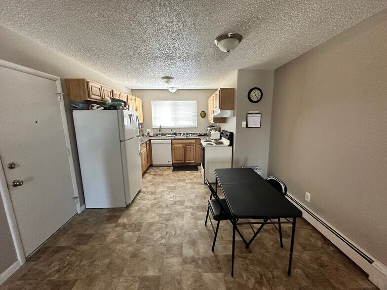 More Photos Of 1620 Kelby Dr, Billings Apartments For Sale