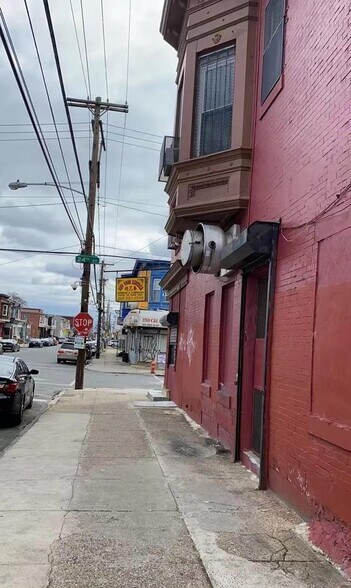 Primary Photo Of 2768 N 24th St, Philadelphia Restaurant For Lease