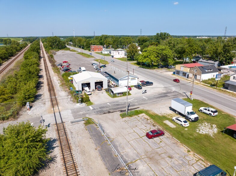 More Photos Of 300 Railroad Ave, Wheeler Auto Repair For Sale