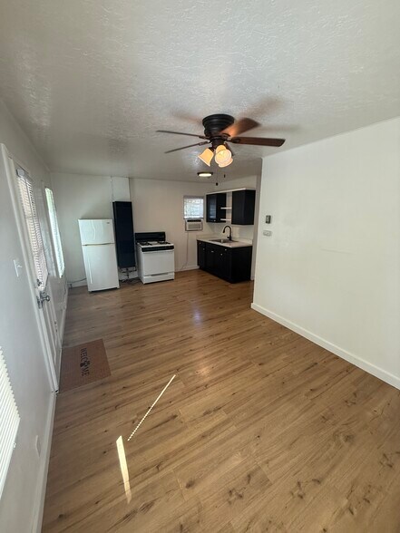 More Photos Of 101 Elliott St, Winters Apartments For Sale