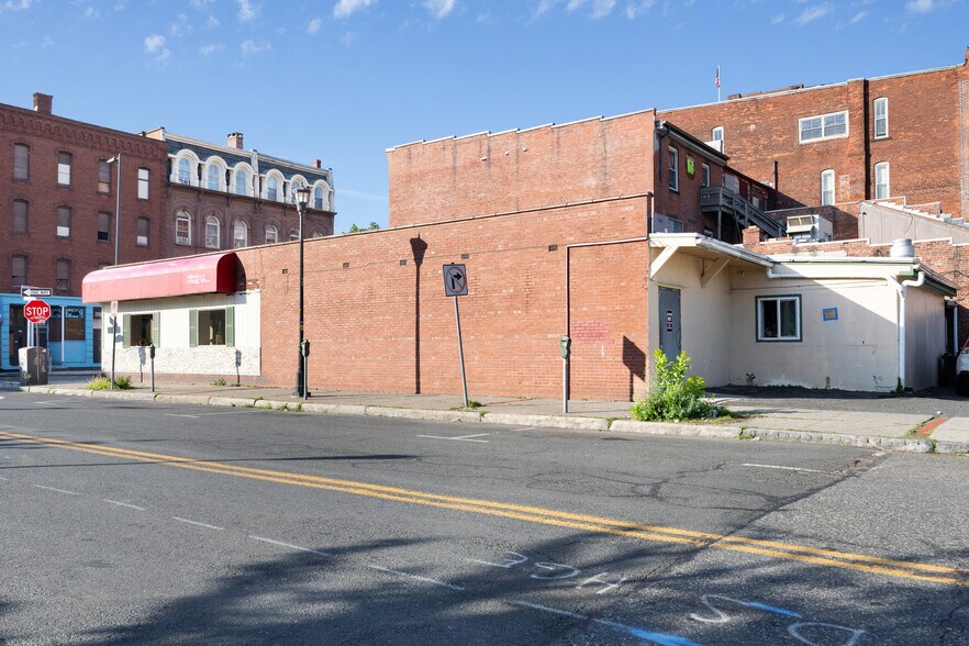 More Photos Of 161-163 High St, Holyoke Restaurant For Sale