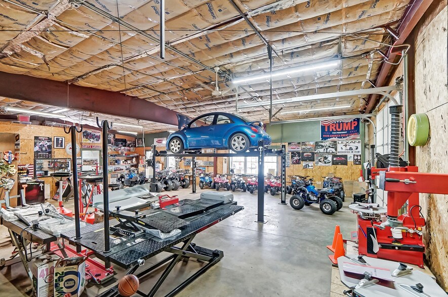 More Photos Of 3245 Piqua Troy Rd, Troy Light Distribution For Sale