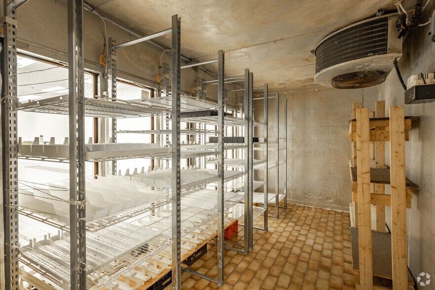 More Photos Of 1431-1527 Rebecca St, Oakville Unknown For Sale