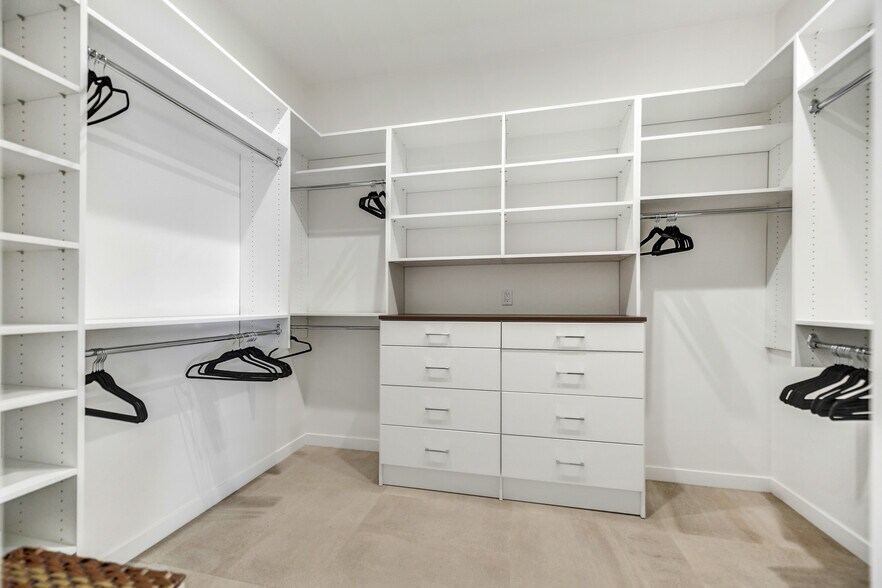 More Photos Of 6525 E Cave Creek Rd, Cave Creek Apartments For Sale