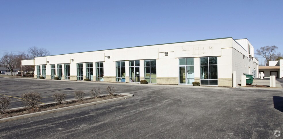 More Photos Of 8207 22nd Ave, Kenosha Office For Lease