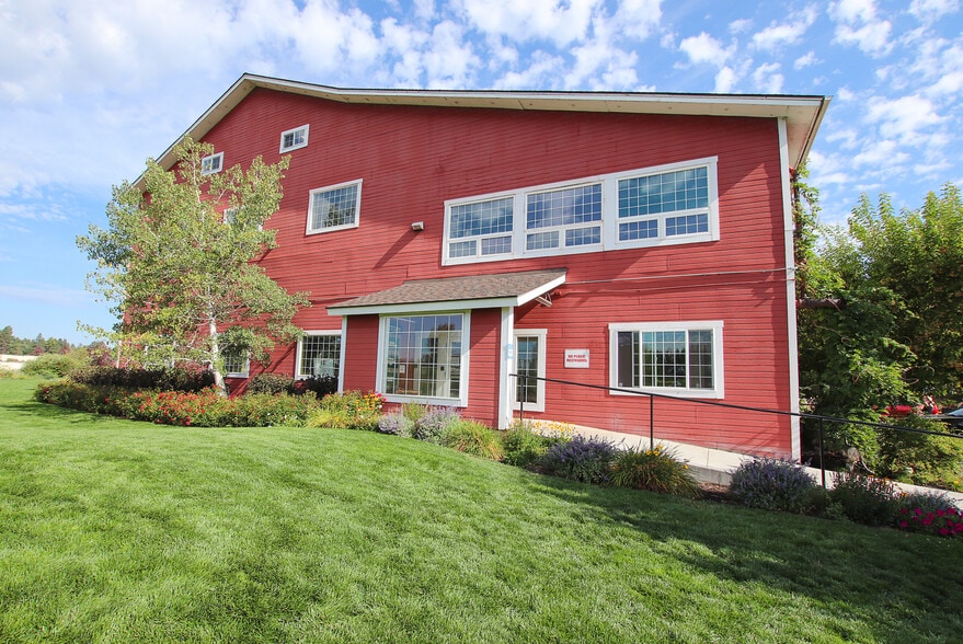 More Photos Of 805 SW Industrial Way, Bend Loft Creative Space For Lease