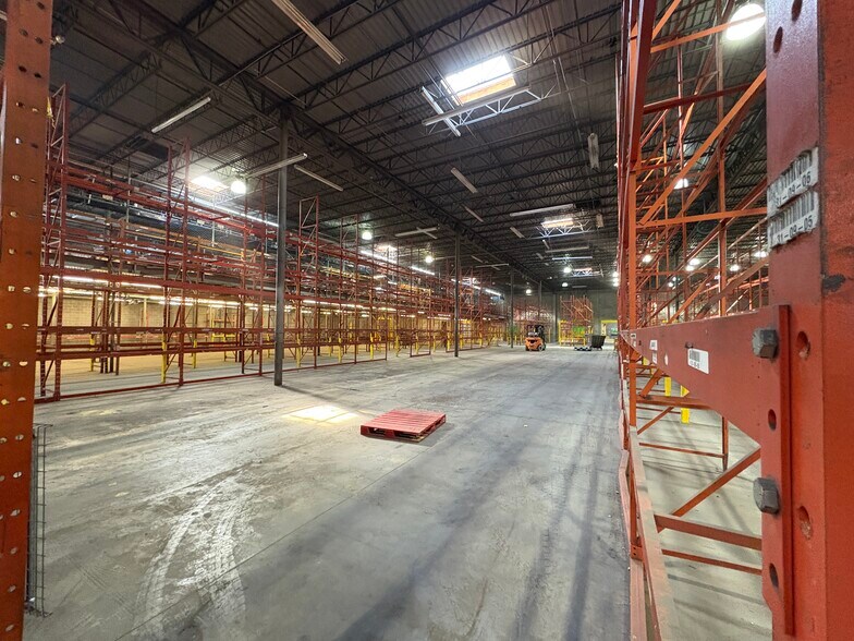 More Photos Of 4820 N Church Ln SE, Atlanta Warehouse For Lease