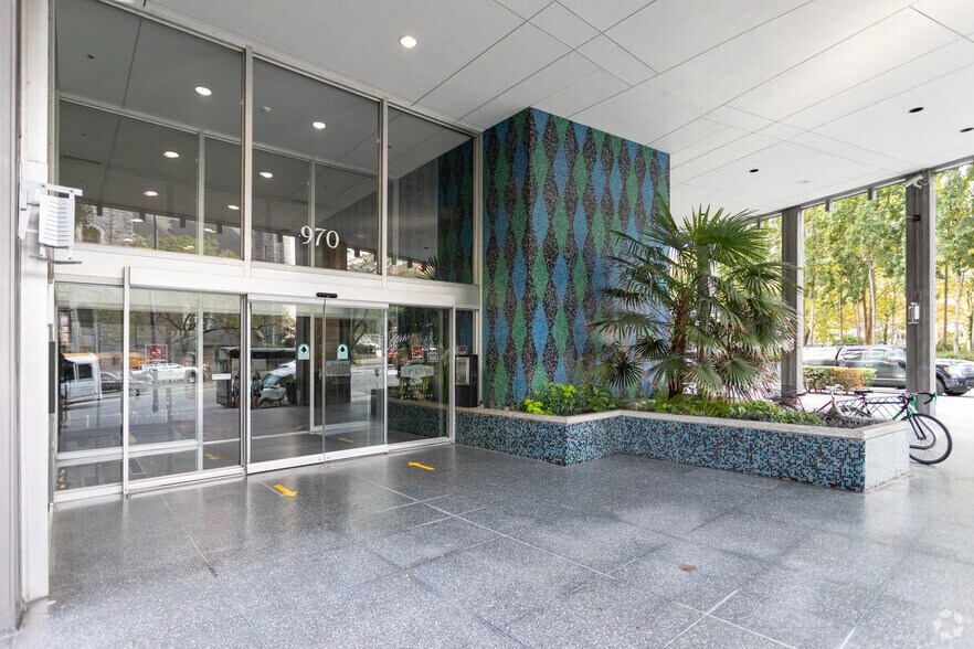 More Photos Of 989 Nelson St, Vancouver Apartments For Sale