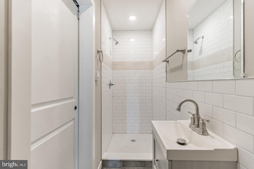 More Photos Of 2243 N Broad St, Philadelphia Apartments For Sale