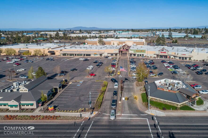 More Photos Of 3044-3188 N Highway 97, Bend Unknown For Lease