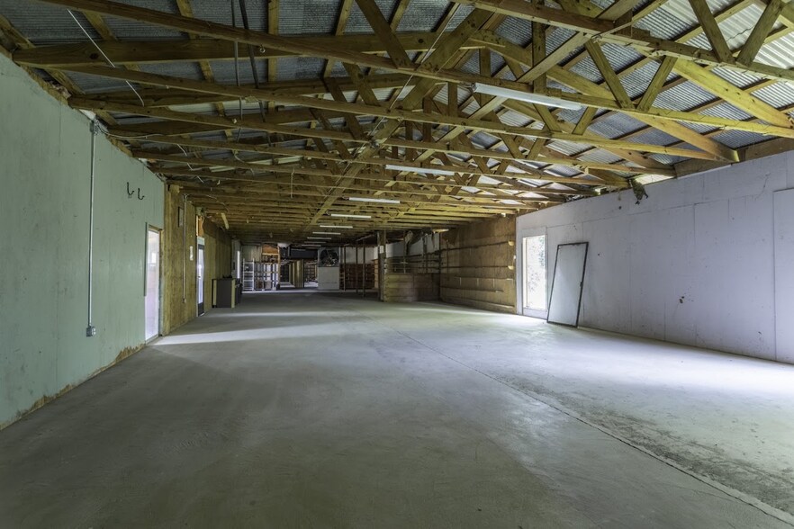 More Photos Of 2341 US Highway 231, Wetumpka Warehouse For Sale