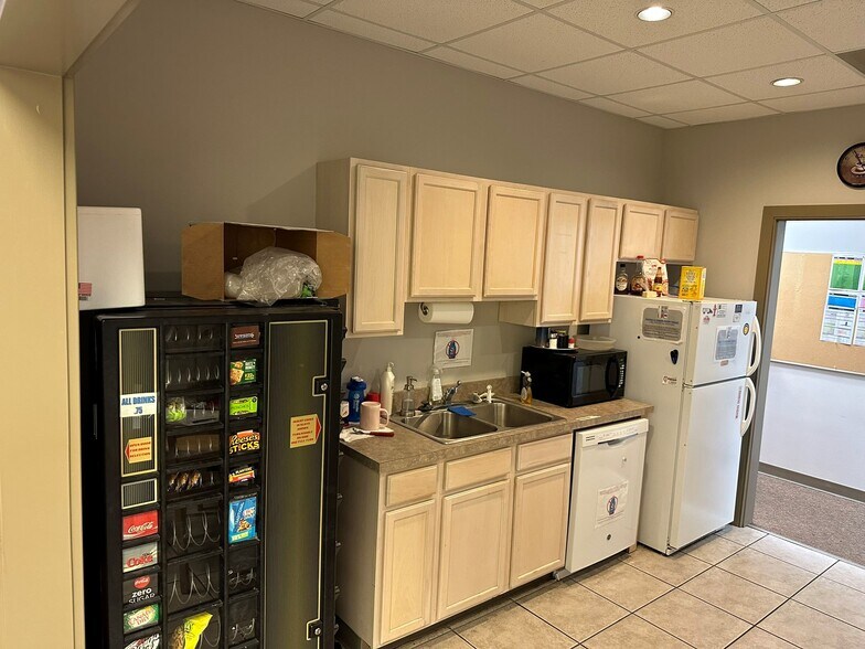 More Photos Of 2053 Gause Blvd E, Slidell Office For Lease