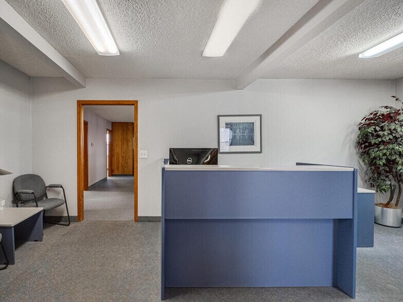 More Photos Of 10100 Morgan Ave S, Bloomington Office For Sale