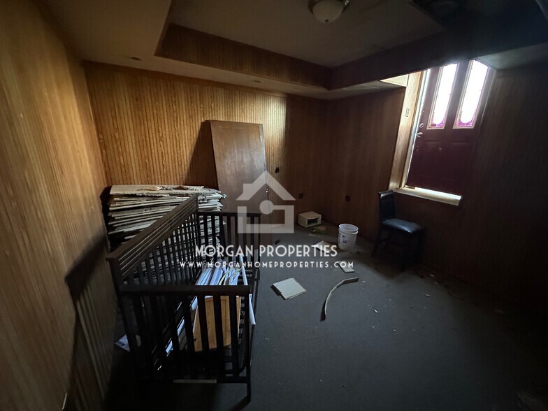 More Photos Of 510 Locust St, Middletown Storefront For Lease