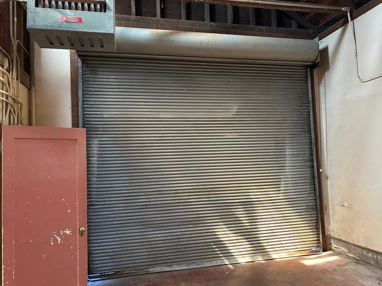 More Photos Of 1155 32nd St, Oakland Industrial For Sale