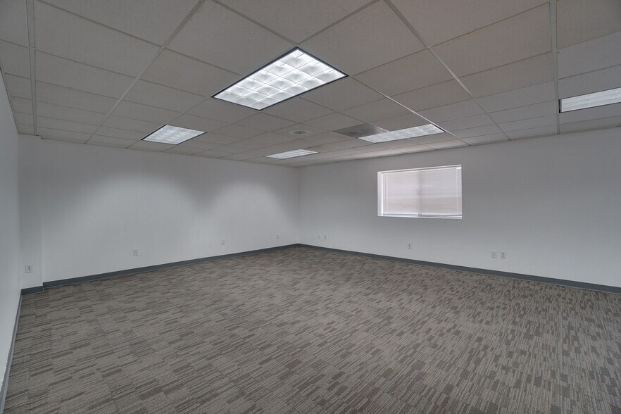 More Photos Of 2196 American Ave, Hayward Warehouse For Lease