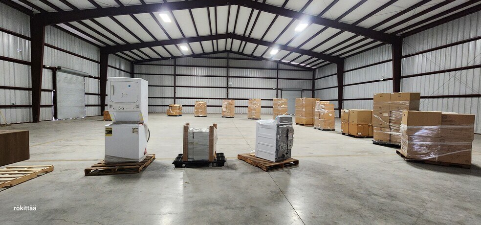 More Photos Of 616 Rankin Cir N, Houston Warehouse For Lease