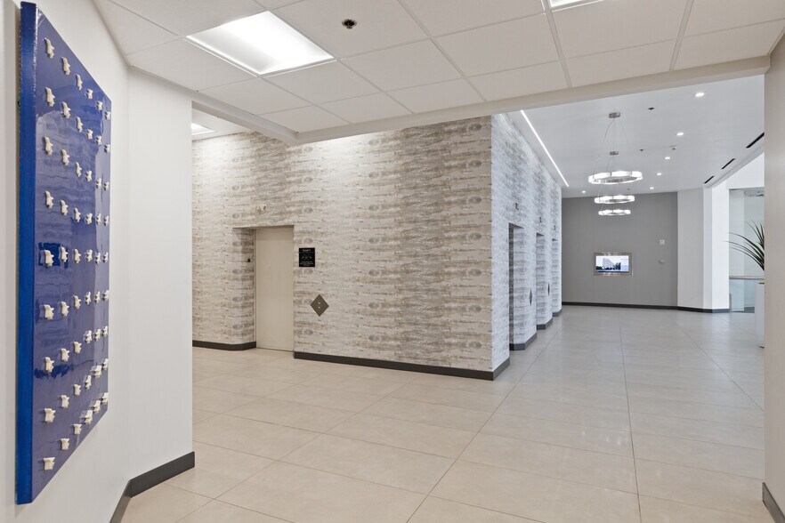 More Photos Of 16415 Addison Rd, Addison Office For Lease