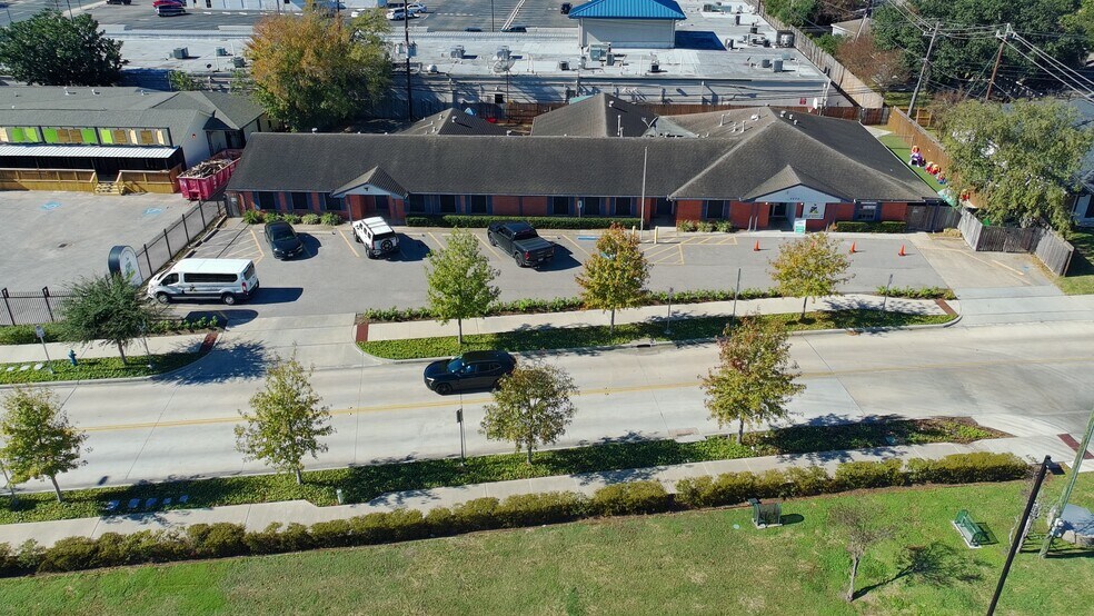 More Photos Of 2526 Walnut Bend, Houston Daycare Center For Sale