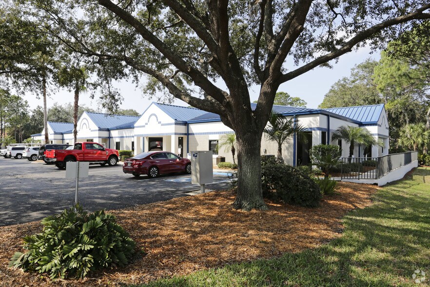 More Photos Of 6497 Parkland Dr, Sarasota Office For Lease