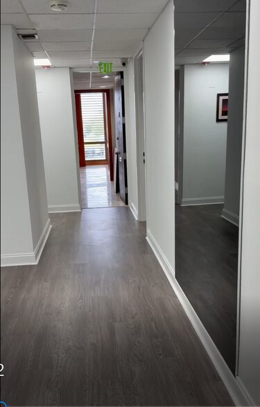 More Photos Of 4401 Tradewinds Ave, Lauderdale-by-the-Sea Medical For Sale