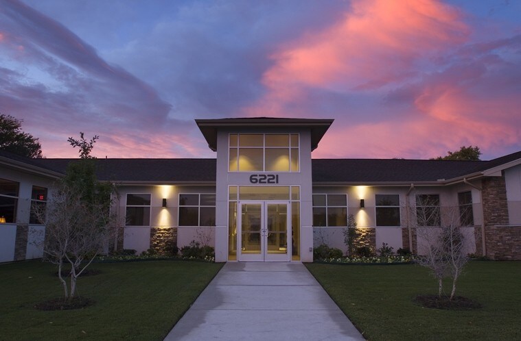 More Photos Of 6221 Southwest Blvd, Fort Worth Office For Sale