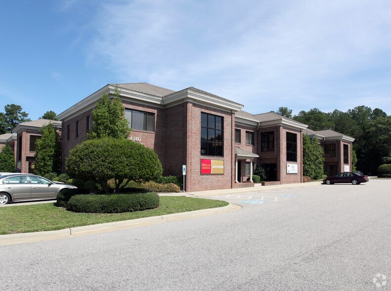 More Photos Of 4140 Ferncreek Dr, Fayetteville Office For Lease