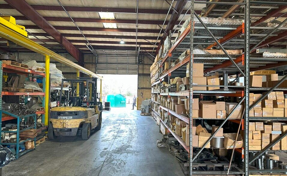 More Photos Of 300 Industrial Blvd, Mansfield Distribution For Lease