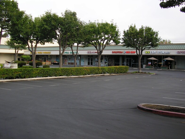 More Photos Of 19625-19805 Stevens Creek Blvd, Cupertino Unknown For Lease