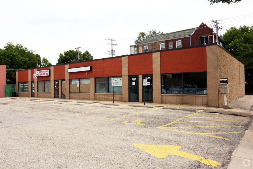 More Photos Of 1015-1023 W Madison St, Oak Park Freestanding For Lease