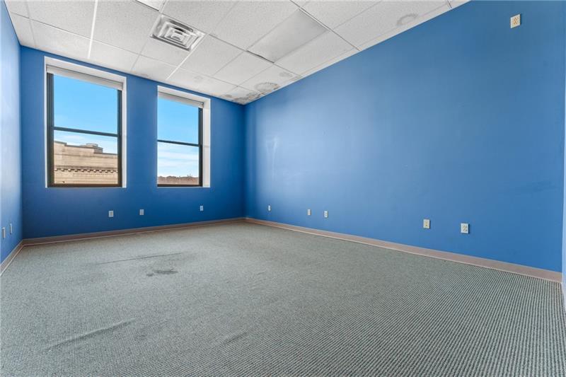 More Photos Of 433-435 Lawrence Ave, Ellwood City Storefront Retail Residential For Sale