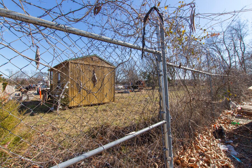 More Photos Of 2733 University Dr NW, Huntsville Freestanding For Sale