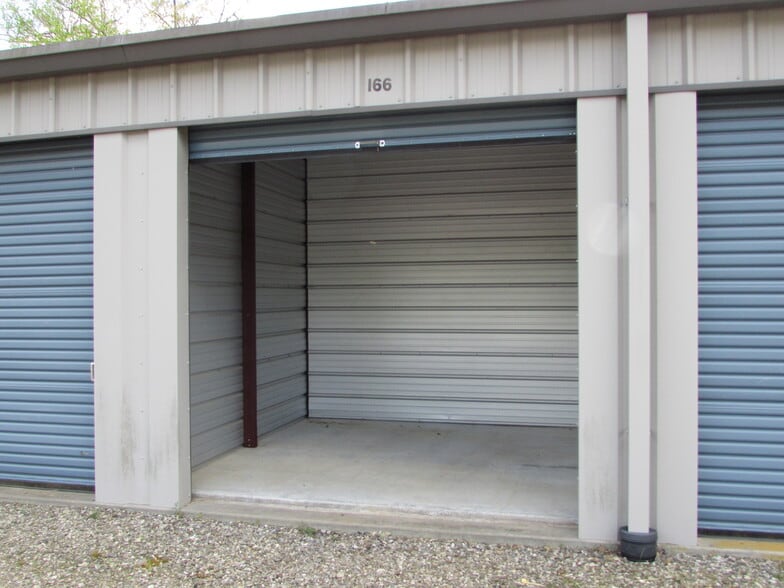More Photos Of 323 GA-325, Blairsville Self Storage For Sale