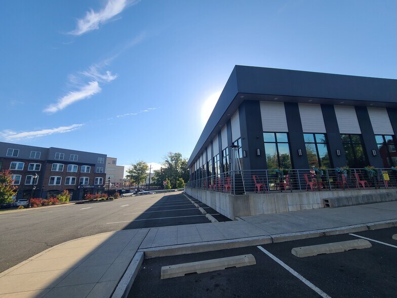 More Photos Of 360 Georges Rd, North Brunswick Storefront For Lease