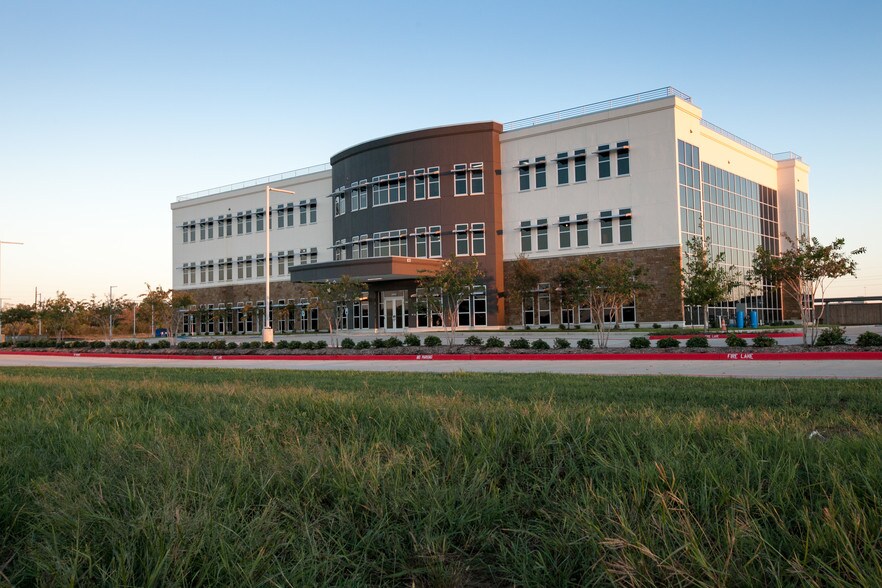 More Photos Of 23510 Kingsland Blvd, Katy Medical For Lease