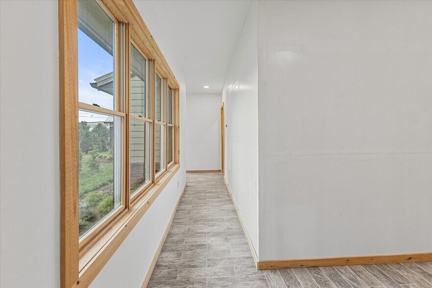 More Photos Of 241 Industrial Park Rd, Mountain City Warehouse For Sale