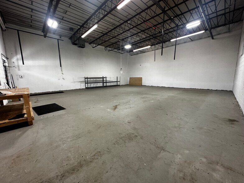 More Photos Of 2154 Newbridge Rd, Bellmore Storefront Retail Office For Lease