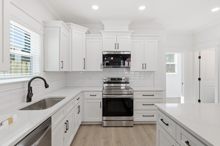 More Photos Of , Savannah Specialty For Sale