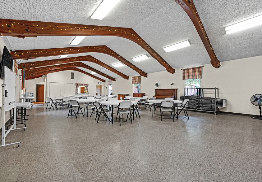 More Photos Of 4930 Newanga Ave, Santa Rosa Religious Facility For Sale