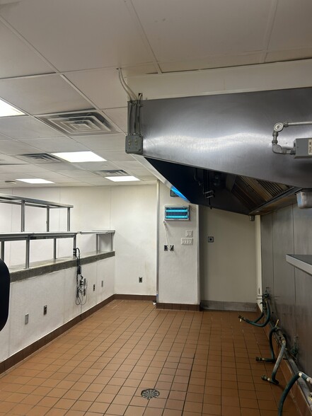 More Photos Of 1701 Payne St, Dallas Apartments For Lease