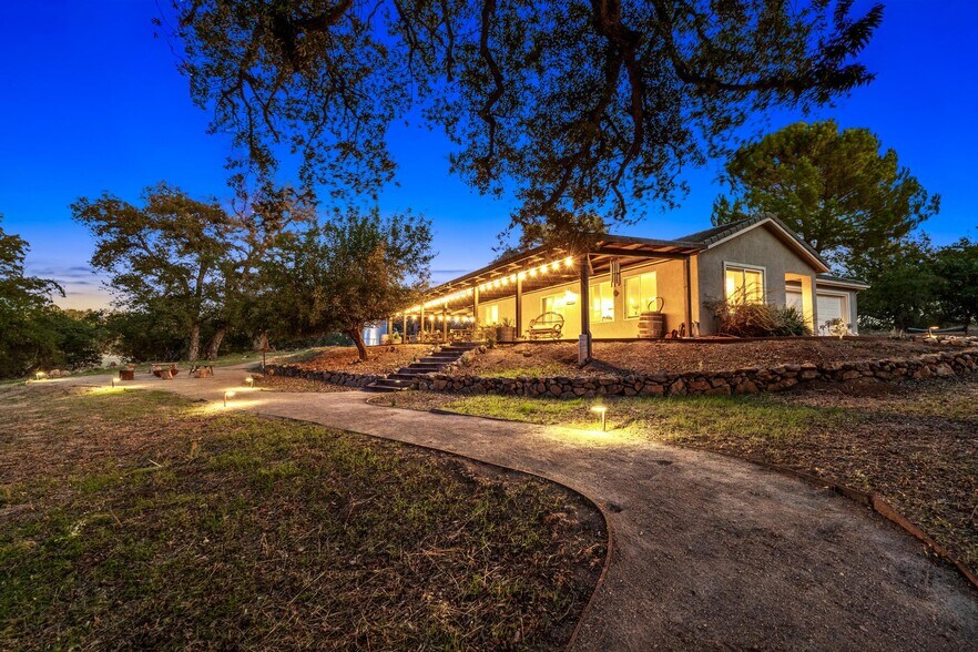 Primary Photo Of 25258 Mesa Grande Rd, Santa Ysabel Land For Sale