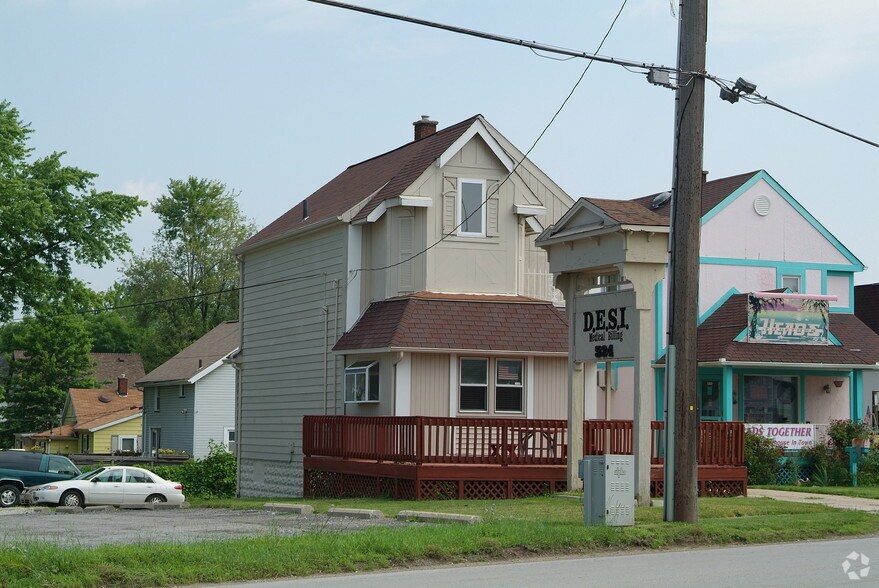 Primary Photo Of 524 Cleveland St, Elyria Office For Lease