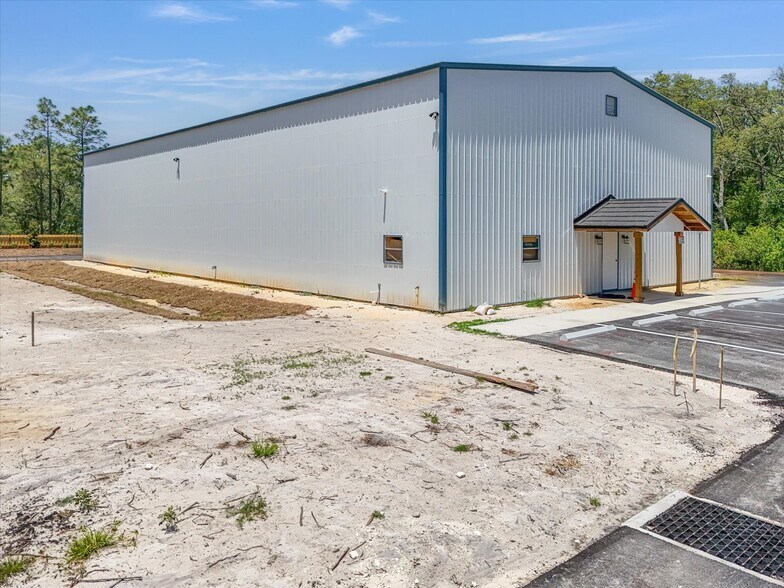 More Photos Of 8037 Treiman Blvd, Webster Warehouse For Sale